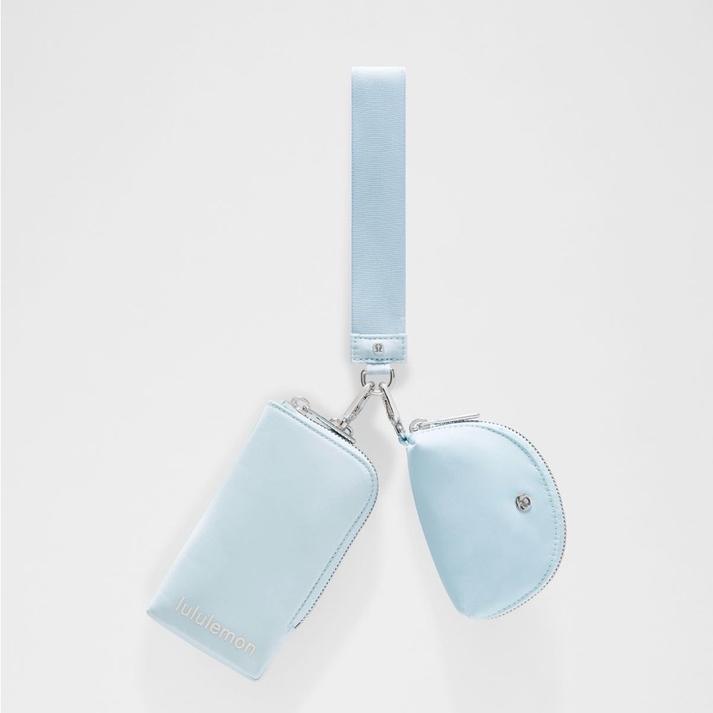 lululemon Dual Pouch Wristlet Wallet  in Foam Cloud and Silver